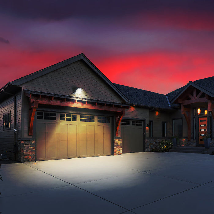 Halo SBL30 LED Solar Area Light, 3000 lm