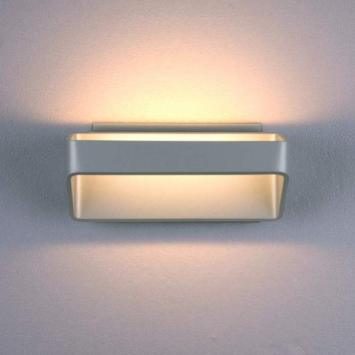 VONN VMW15710 Atlas 1-lt 10" Integrated LED Wall Sconce