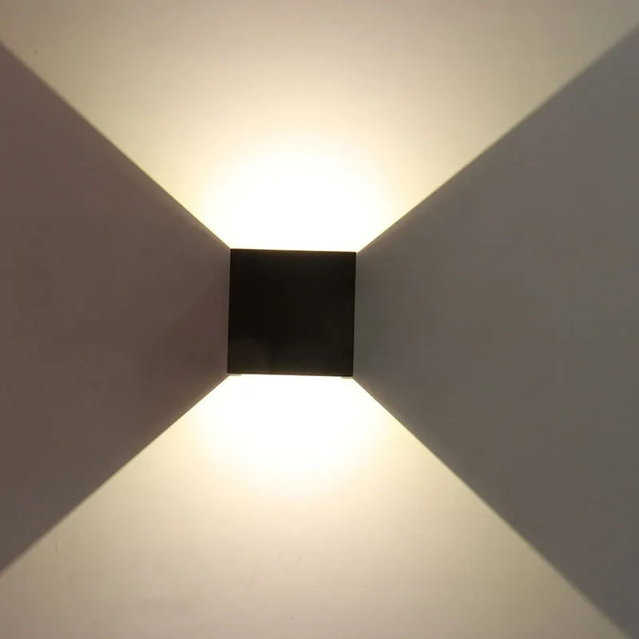 Westgate LRS-Q 1-lt 5" LED Outdoor Wall Light