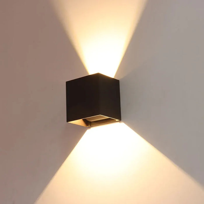 Westgate LRS-Q 1-lt 5" LED Outdoor Wall Light