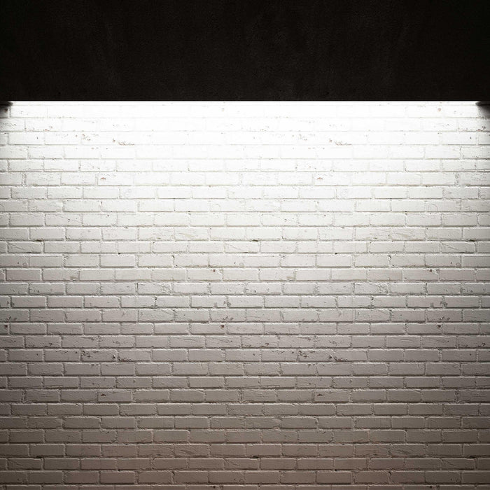 Linear Grazer X Fixture with precise beam control. Graze with low glare in a small form factor.