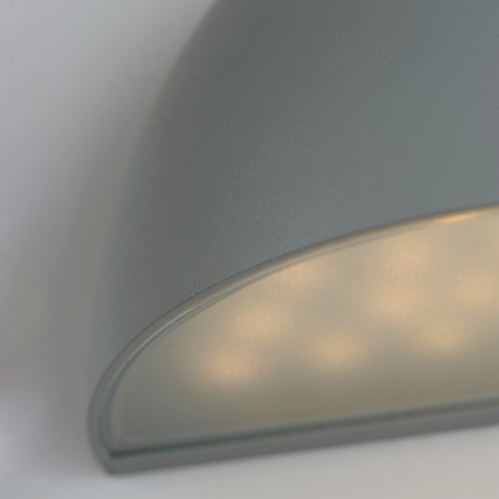 Maxim 52122 Pathfinder 1-lt 7" LED Outdoor Wall Sconce, with Photocell, 3000K, 820 Lumens, 120-277V