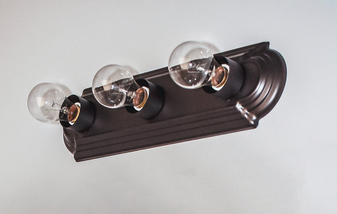 Maxim 7123 Essentials 3-lt 18" Bath Vanity