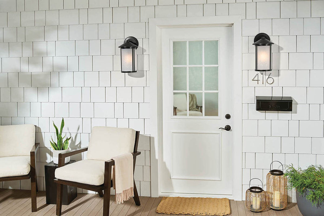 Kichler 59100 Lombard 1-lt 17" Tall Outdoor Wall Light