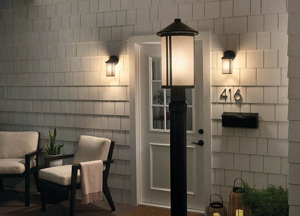 Kichler 59101 Lombard 1-lt 17" Tall Post Lantern