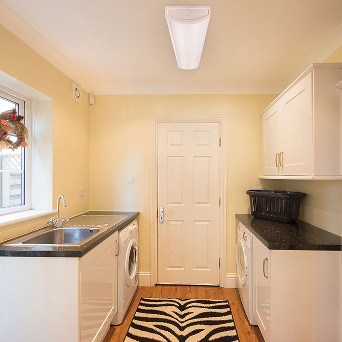 Lithonia Contractor Select FML4W 4-ft 53W LED Wide Body Wrap