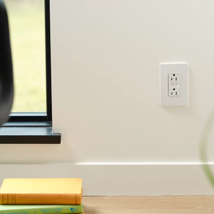 Legrand WWRR15 Smart 15A Outlet with Netatmo